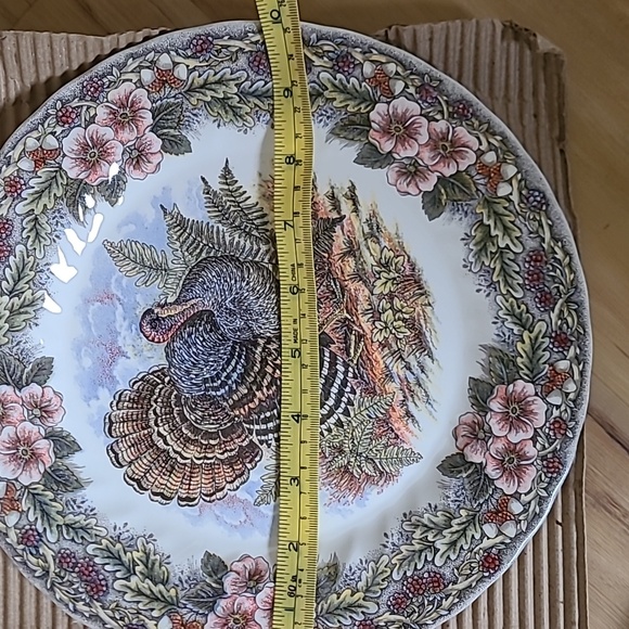 Churchill China floral turkey dinner plates, set of four - Picture 4 of 4